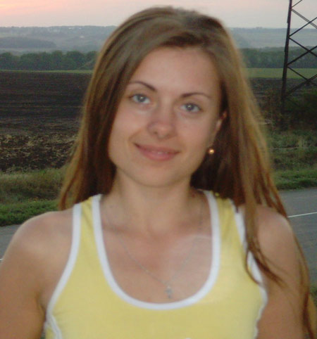 single young woman - heiratsagentur.ua-marriage.com